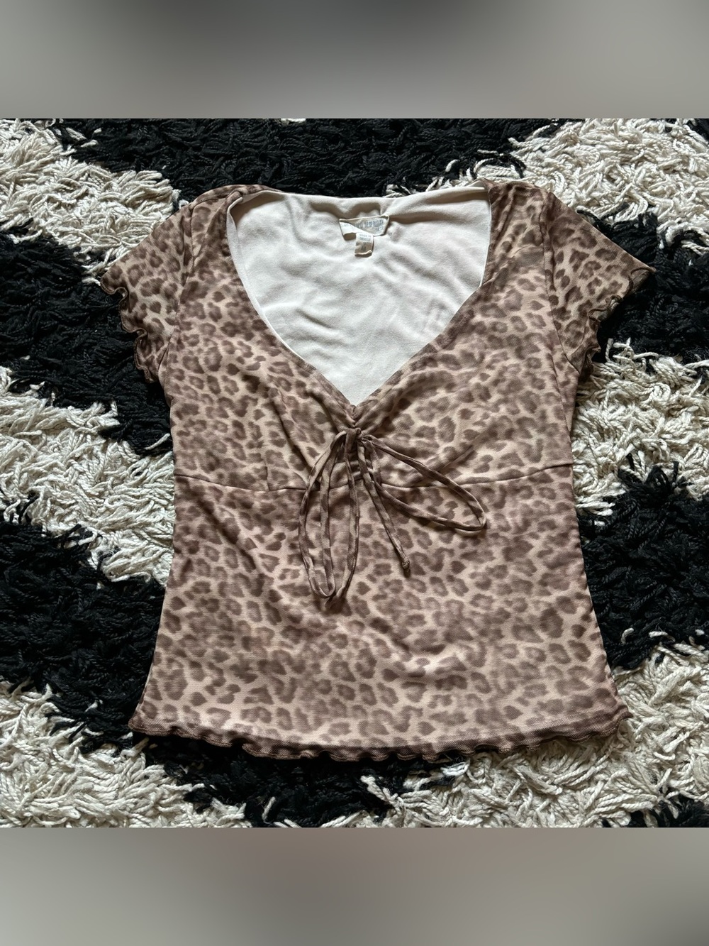 Going Out Leopard Print Lettuce Hem Short Sleeve Tassel Tie V-Neck Crop Top